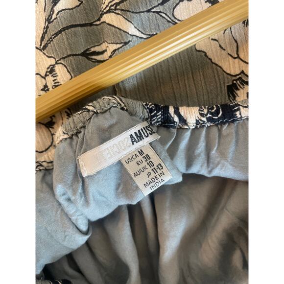 Revolve AMUSE SOCIETY Penny Lane Printed Top Gray Floral Size Medium M - Picture 5 of 6